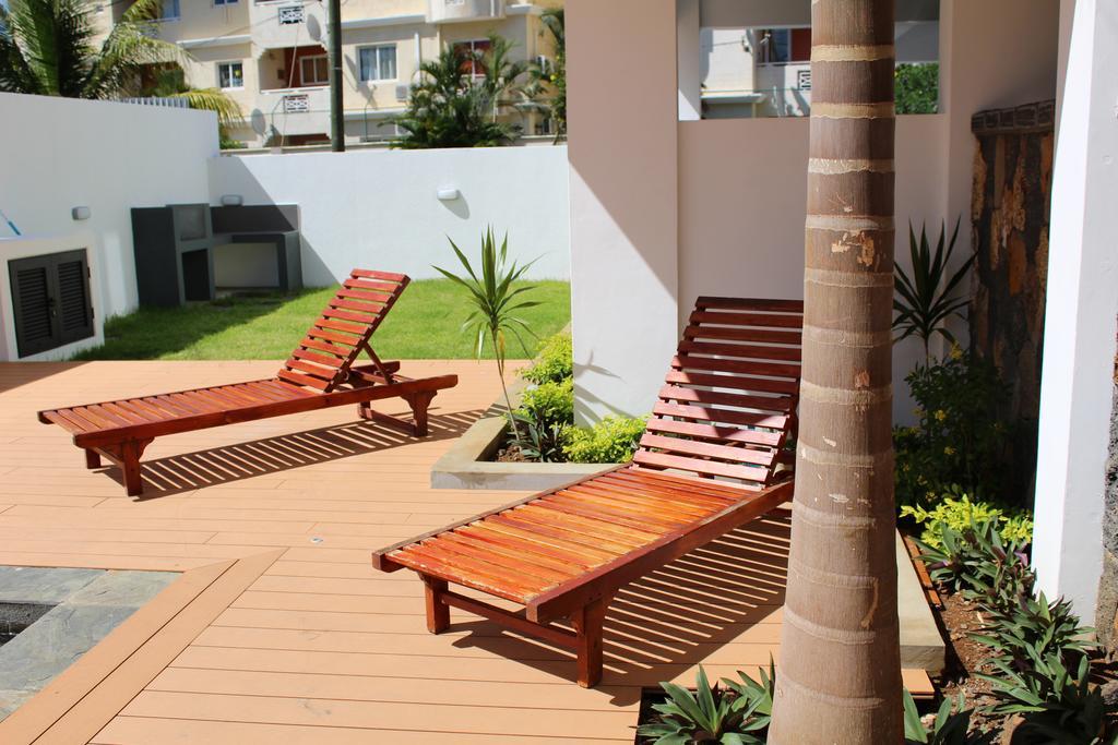 Flic En Flac Beach Penthouse エクステリア 写真